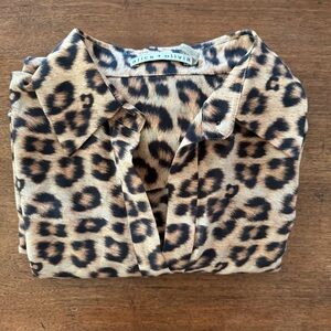 Alice + Olivia Eloise Silk Button Down Leopard Print Blouse size 4